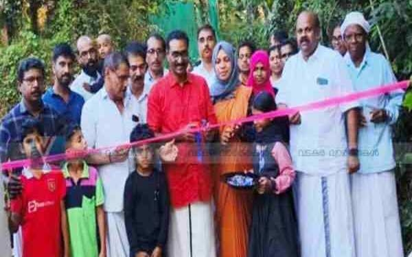 ഇനി ഇവിടെ യാത്ര എളുപ്പം; മൂന്ന് റോഡുകള്‍ ഉദ്ഘാടനം ചെയ്തു