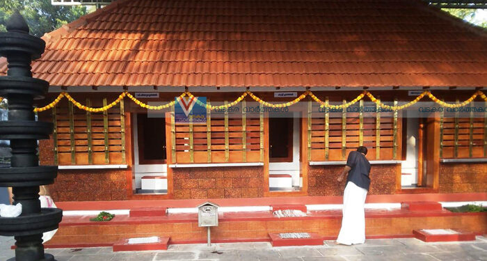 തിറ മഹോത്സവത്തിന് മീത്തലാടത്ത് ഭഗവതി ക്ഷേത്രം ഒരുങ്ങി; നാളെ കൊടിയേറ്റം