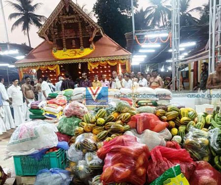 ചോറോട് രാമത്ത് കാവില്‍ കളിയാട്ടം കൊടിയേറി; ഇനി ഏഴ് വരെ ഉത്സവമേളം