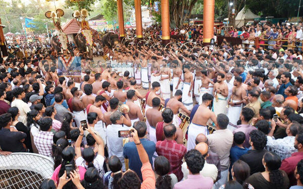 ഭക്തിസാന്ദ്രം പിഷാരികാവ്; കാളിയാട്ടം ഇന്ന്