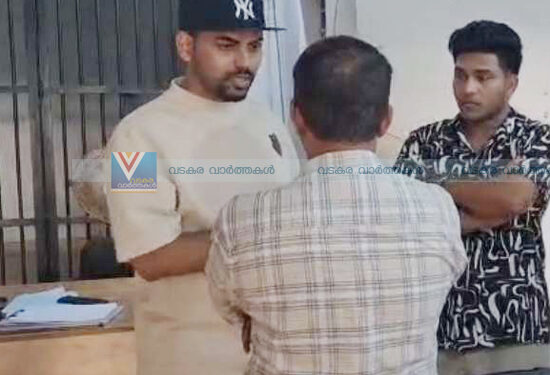 ബസ് തൊഴിലാളികള്‍ക്ക് നേരെ തോക്കുചൂണ്ടി; യുട്യൂബര്‍ തൊപ്പി വടകര പോലീസ് കസ്റ്റഡിയില്‍