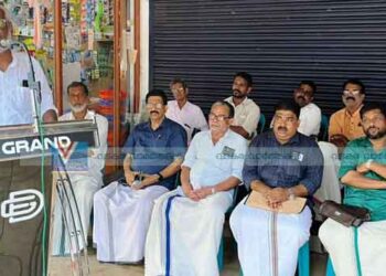 തോടന്നൂരിലെ ബോംബേറ്: അപവാദപ്രചരണങ്ങള്‍ക്കെതിരെ എല്‍ഡിഎഫ്