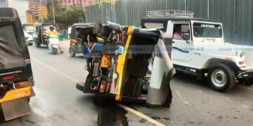 വടകരയില്‍ ഇന്നോവ വക അപകടം; രണ്ടു പേര്‍ക്ക് പരിക്ക്