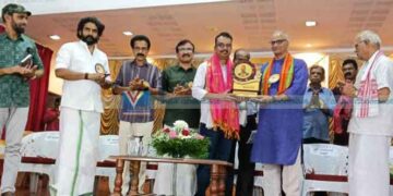 എഴുത്ത് സമൂഹത്തിന് വഴി കാട്ടുന്നതാകണം: സി.സദാനന്ദന്‍ എംപി