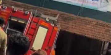 കോടിയേരിയില്‍ കോണ്‍ഗ്രസ് ഓഫീസിന് തീയിട്ടു