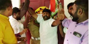 കലാപശ്രമം; ആരോഗ്യമന്ത്രിയുടെ വീട്ടില് റീത്തുവെച്ചതിന് 25 യൂത്ത് കോണ്ഗ്രസ് പ്രവര്ത്തകര്ക്കെതിരെ കേസ്