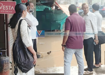 വടകരയില്‍ കനത്ത മഴ; കടകളില്‍ വെള്ളംകയറി നാശം
