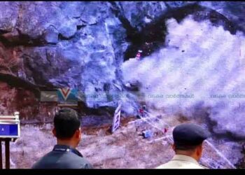 ചുരം കയറാതെ വയനാട്ടിലെത്താം; തുരങ്കപാതയുടെ പാറതുരക്കൽ മുഖ്യമന്ത്രി ഉദ്‌ഘാടനം ചെയ്തു