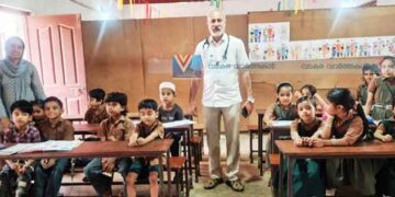 ക്ലാസില്‍ ഡോക്ടറെത്തി; സംശയങ്ങളുമായി കുട്ടികളും