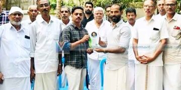 പിഎസ്‌സി ജേതാവിനെ അനുമോദിച്ചു