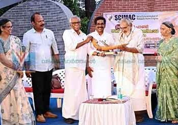 വീടുകളില്‍ വര്‍ഗീയത പറയുന്നത് അവസാനിപ്പിക്കണം: സി.ഹരിദാസ്