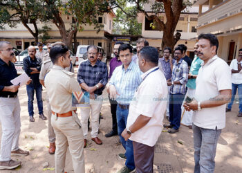 തെരഞ്ഞെടുപ്പിന് ഒരുങ്ങുന്നു; വടകരയിലെ വോട്ടെണ്ണല്‍ കേന്ദ്രങ്ങള്‍ സന്ദര്‍ശിച്ച് കലക്ടര്‍