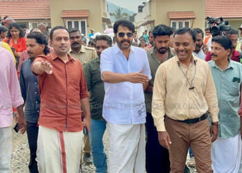 വയനാട് ടൗണ്‍ഷിപ്പ് സന്ദര്‍ശനം: നടന്‍ മമ്മൂട്ടിക്കെതിരെ കടുത്ത സൈബര്‍ ആക്രമണം