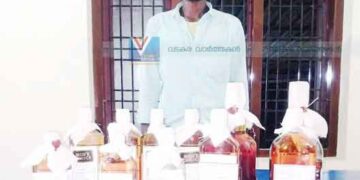 9.5 ലിറ്റര് മാഹി മദ്യവുമായി യുവാവ് പിടിയില്