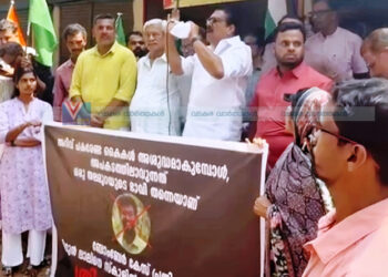 ബോംബേറ് കേസില്‍ പ്രതിയായ അധ്യാപകനെ പുറത്താക്കണം; സ്‌കൂളിലേക്ക് യുഡിവൈഎഫ് മാര്‍ച്ച്