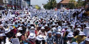 സ്വകാര്യ ആശുപത്രികളിലെ നഴ്‌സുമാര്‍ വീണ്ടും സമരത്തിലേക്ക്; നാളെ മുതല്‍ പണിമുടക്ക് പുനഃരാരംഭിക്കും