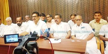 വികസനം ഫ്‌ളെക്‌സിലല്ല, മണ്ണിലാണ് വേണ്ടതെന്ന് പാറക്കല്‍ അബ്ദുള്ള