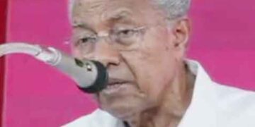 പ്രസംഗത്തിനിടെ സദസ്സിൽ നിന്ന് ചോദ്യം; വീട്ടിൽ പോയി ചോദിക്കാൻ മുഖ്യമന്ത്രിയുടെ മറുപടി