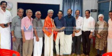 ടി.കെ.വിജയരാഘവന് കര്‍മ ശ്രേഷ്ഠ പുരസ്‌കാരം; ആദരിച്ച് സാഹിത്യവേദി