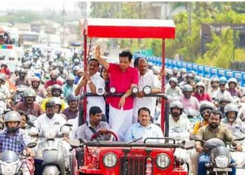 മന്ത്രി റിയാസ് റോഡ് ഷോ നടത്തിയ വാഹനത്തിന് ഫിറ്റ്നസ് ഇല്ലെന്ന്; പരാതിയുമായി ബിജെപി