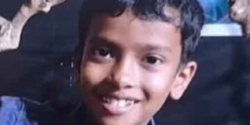 ത​ല​യ​ണ​യു​ടെ അ​ടി​യി​ൽ പാ​മ്പ്; എ​ട്ട് വ​യ​സു​കാ​ര​ന് ദാ​രു​ണാ​ന്ത്യം, സഹോദരൻ്റെ നില ​ഗുരുതരം
