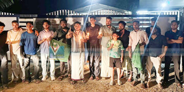 പാതിരാ കറന്റ് കട്ട്: നാദാപുരം സബ് സ്റ്റേഷനിലേക്ക് യൂത്ത് ലീഗ് മാര്‍ച്ച്