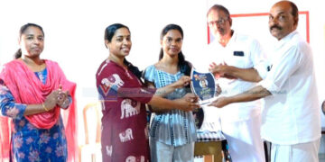 ഫുള്‍ എപ്ലസ് നേടിയവരെ അനുമോദിച്ചു