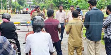 ലെവല്‍ക്രോസില്‍ ജാഗ്രത വേണം; ബോധവത്കരണവുമായി ആര്‍പിഎഫ്