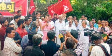 കാഫിര്‍ സ്‌ക്രീന്‍ ഷോട്ട്: പോലീസിനെതിരെ പ്രതിഷേധവുമായി സിപിഎം മാര്‍ച്ച്