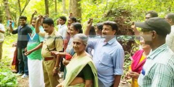 വിത്തുണ്ടകള്‍ കാട്ടിലേക്ക് എറിഞ്ഞു; മേപ്പയൂര്‍ സ്വദേശിയുടെ വിരമിക്കലിന് വേറിട്ടൊരു യാത്രയയപ്പ്