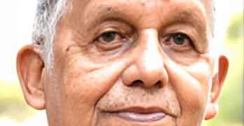 കുറിഞ്ഞാലിയോട് പാറക്കല്‍ ഗോപാലക്കുറുപ്പ് അന്തരിച്ചു