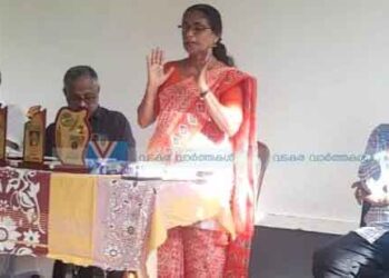 ഉന്നത വിജയികളെയും കവയിത്രിയെയും അനുമോദിച്ചു
