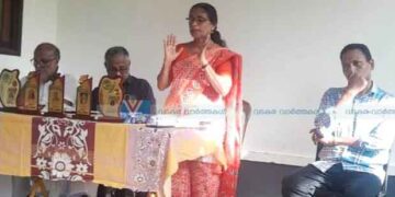 ഉന്നത വിജയികളെയും കവയിത്രിയെയും അനുമോദിച്ചു