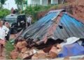 കാസര്‍കോട് മതിലിടിഞ്ഞ് സഹോദരങ്ങളായ രണ്ട് കുട്ടികൾ മരിച്ചു