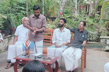 റോഡിന്റെ ശോച്യാവസ്ഥക്ക് പരിഹാരം തേടി റെസി.അസോസിയേഷന്‍