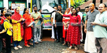 നാടറിയാം; കുട്ടികളില് അറിവു പകരാന് വേറിട്ടൊരു പഠനയാത്ര