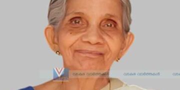 പാക്കയില്‍ പൊക്കിരിന്റവിട ചന്ദ്രി അന്തരിച്ചു