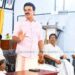 അഭിവാദ്യമര്‍പ്പിച്ച് പ്രകടനം നടത്തി