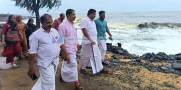 കാപ്പാട് തീരം കെ. പ്രവീണ് കുമാര് എംഎല്എ സന്ദര്ശിച്ചു