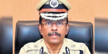 എഡിജിപി എം.ആര്.അജിത് കുമാറിന് സസ്പെന്ഷന്