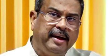 കേന്ദ്ര സർക്കാർ മുട്ടുമടക്കി;  ധര്‍മേന്ദ്ര പ്ര​ധാ​ൻ രാ​ജി​വ​ച്ചു