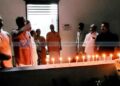 പവര്കട്ടിനെതിരെ മെഴുകുതിരി കത്തിച്ച് പ്രതിഷേധം