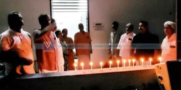 പവര്‍കട്ടിനെതിരെ മെഴുകുതിരി കത്തിച്ച് പ്രതിഷേധം