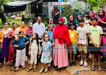 വീട്ട് മുറ്റത്ത് പിടിഎ യോഗം ചേര്‍ന്നു ചേലക്കാട് എല്‍പി