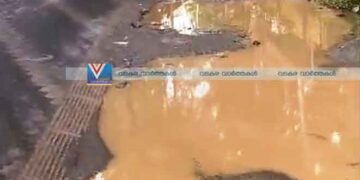 തകര്ച്ചയില് റിക്കാര്ഡിട്ടൊരു റോഡ്