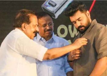 അഴിമതിയെ തുരത്താന്‍ പ്രൊജക്റ്റ് സീറോ;  വിസില്‍ മുഴക്കി  നിവിന്‍ പോളി