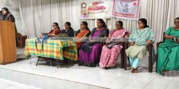 എം.നാരായണിയുടെ ഓര്മയില് നാട്; പുഷ്പാര്ച്ചനയും അനുസ്മരണവും നടത്തി