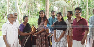 രാമായണ പാരായണ സമാപനം: അനുമോദിക്കലും ആദരിക്കലും നടത്തി