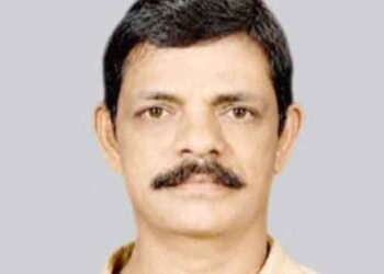 നായ കുറുകെ ചാടി; ഓട്ടോ വൈദ്യുതി പോസ്റ്റിൽ ഇടിച്ച് ഡ്രൈവർ മ​രി​ച്ചു
