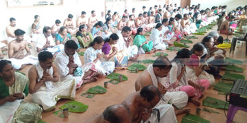 നാടെങ്ങും കര്ക്കിടകവാവ് ബലിതര്പ്പണം